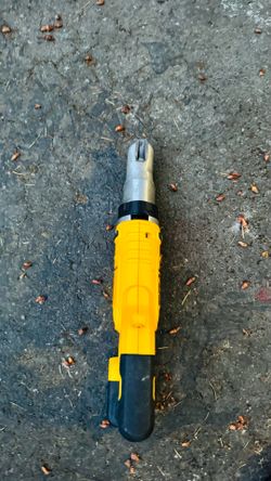 DEWALT 20 V MAX Cisaille de métal, tête pivotante,