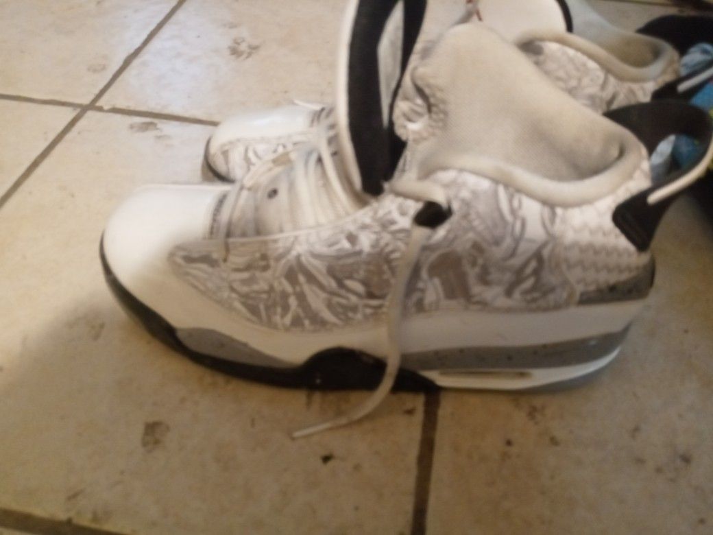 Jordan Two 9