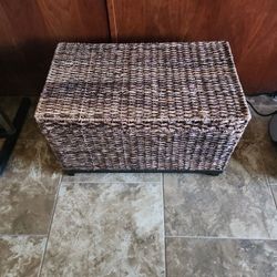 Wicker Chest Trunk 30x18x18