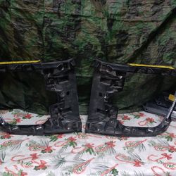 2024-24 Ford F-150 Grill Support Bracket