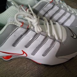 Nike Shox Men's White Leather 10.5
