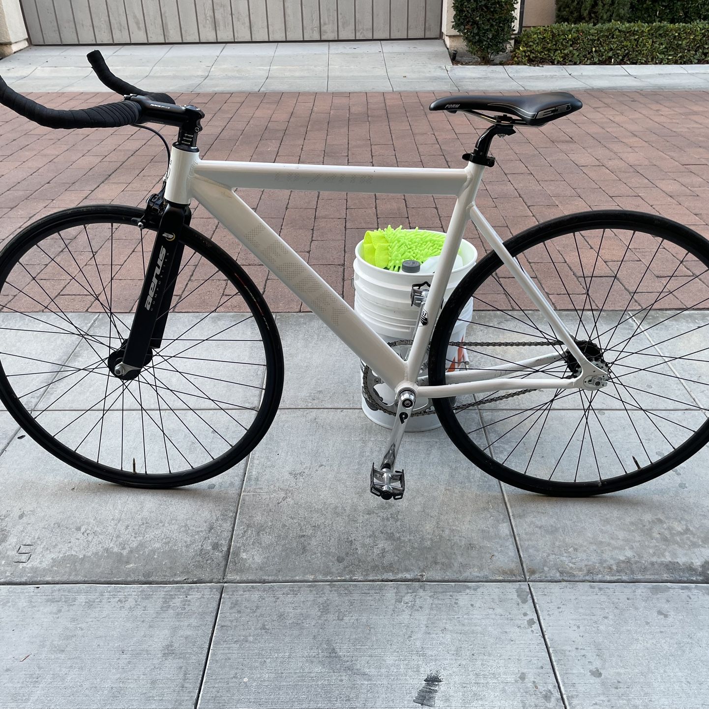 Leader 721tr 51cm Bike for Sale in Irvine, CA - OfferUp