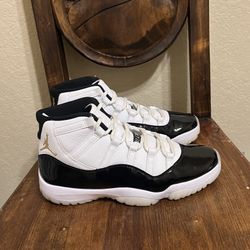 Air Jordan Retro 11 Men’s Size 10 Jordans Retros 11s Sneakers  Gratitude Concord 