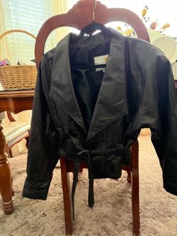 Wmns leather jacket $15