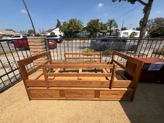 Solid Oak Twin Bed