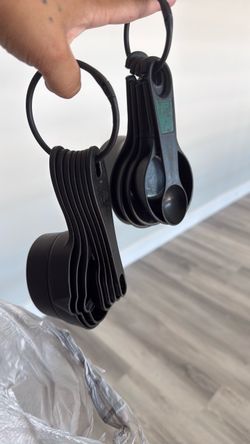 Measuring cups