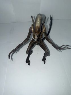 Xenomorph Posable Figurine