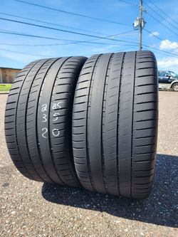 285/35/20 MICHELIN 4s tires