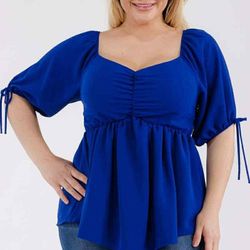 New Women's Top Available In Size XL 2X And 3X 