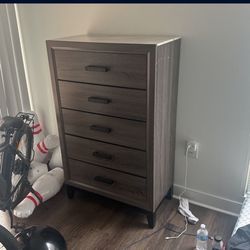Furniture 6Drawer Dresser 