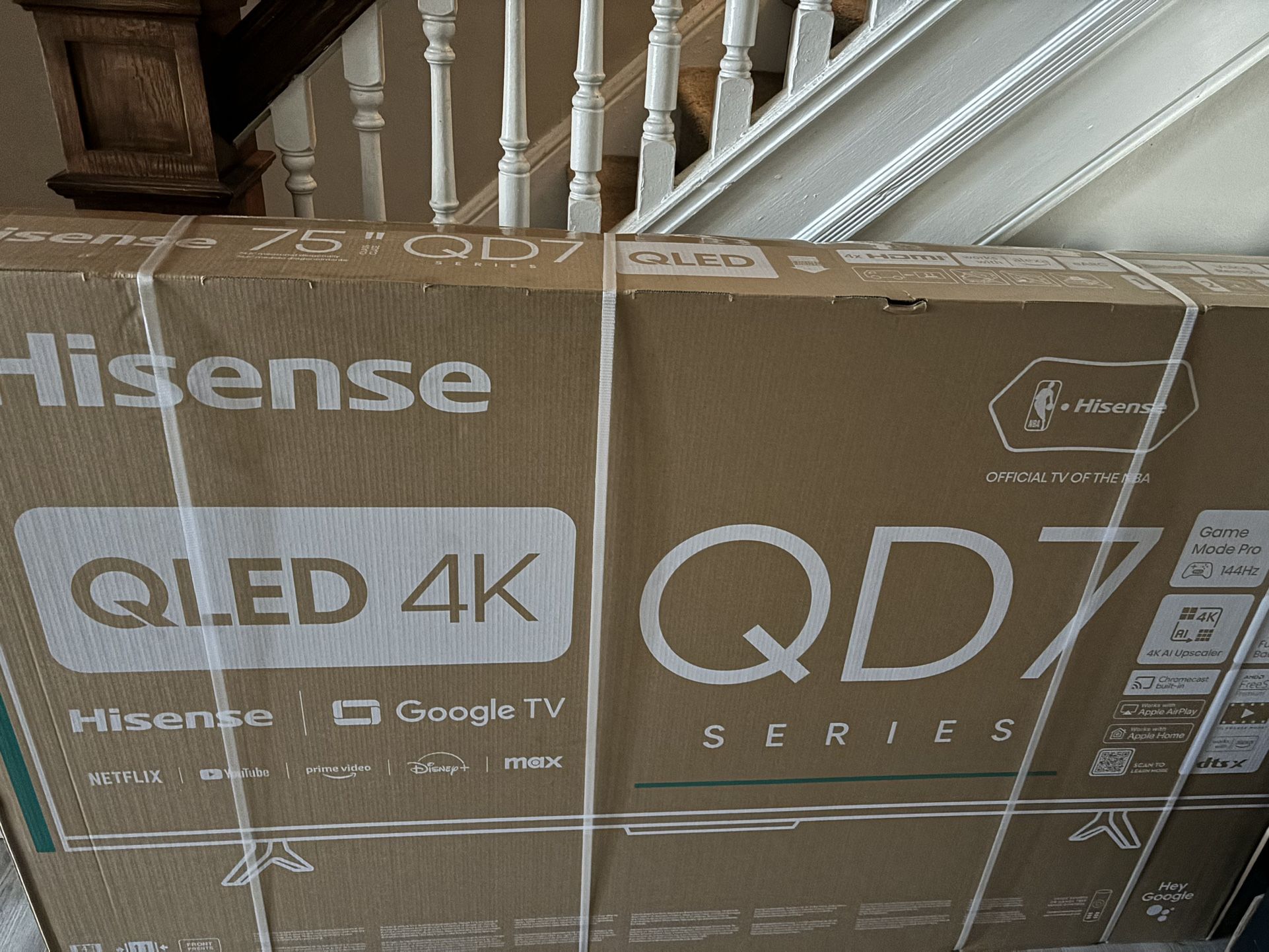 Hisense - 75" Class QD7 Series QLED 4K UHD Google TV (2024)