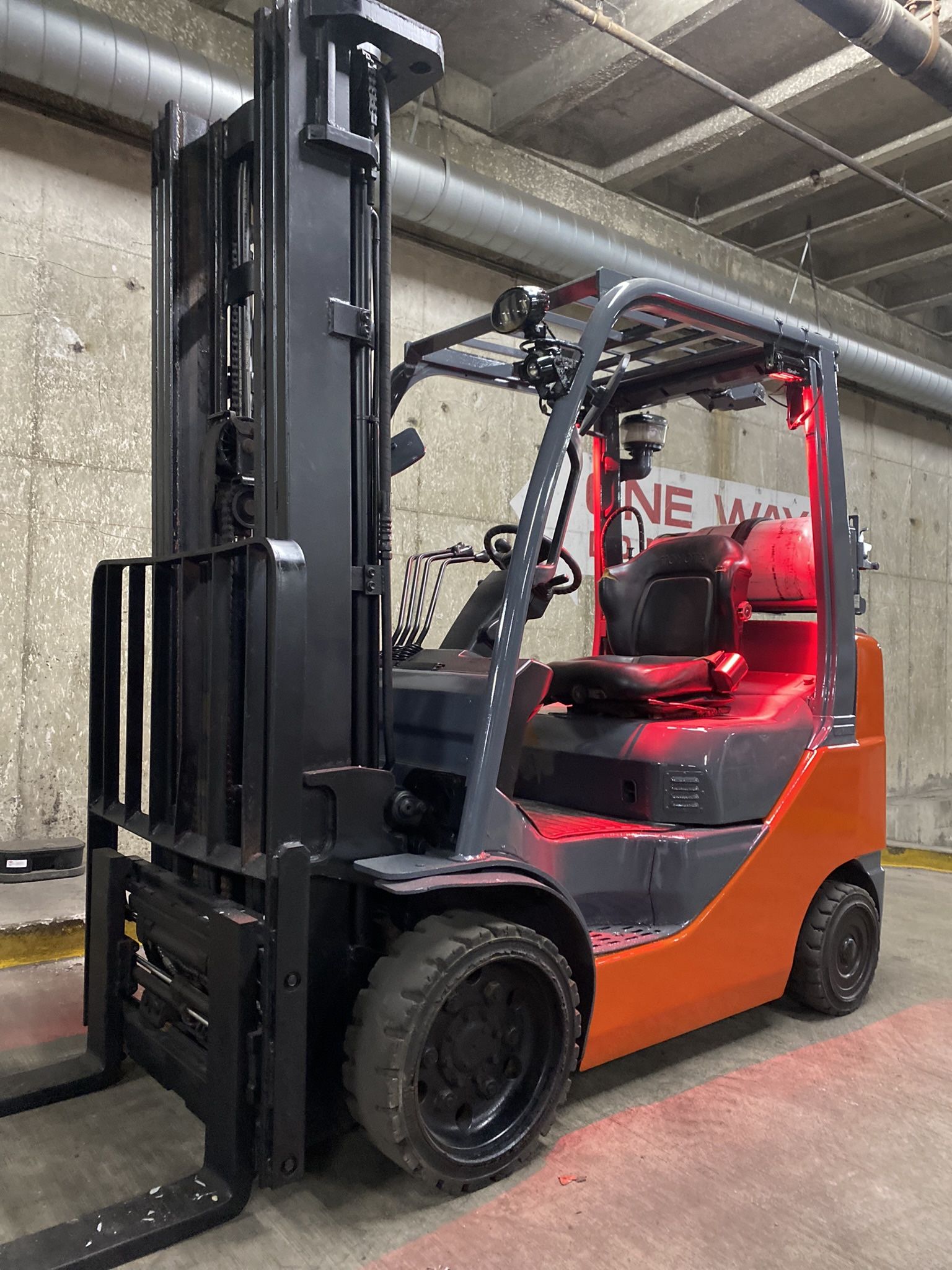 2021 TOYOTA M8 forklift for sale 