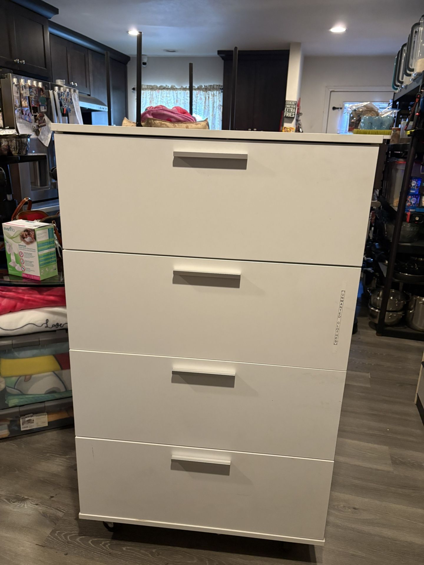 White 4 Drawer Dresser