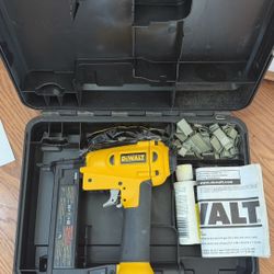Dewalt D51422 Narrow Crown Stapler Air Power Nail Gun For Parts