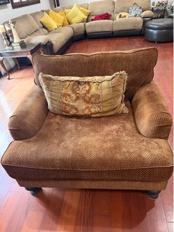 Light brown fabric reading chair