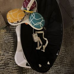 4Moms Mamaroo Mutimotion Baby Swing