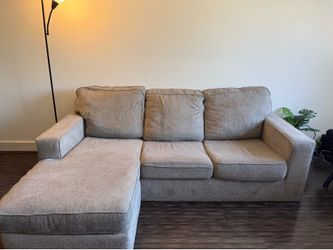 Gray Sectional Sofa with Reversible Chaise: Buyer must pick up!