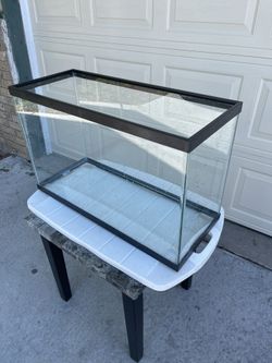 Fish tank 30 Gallon