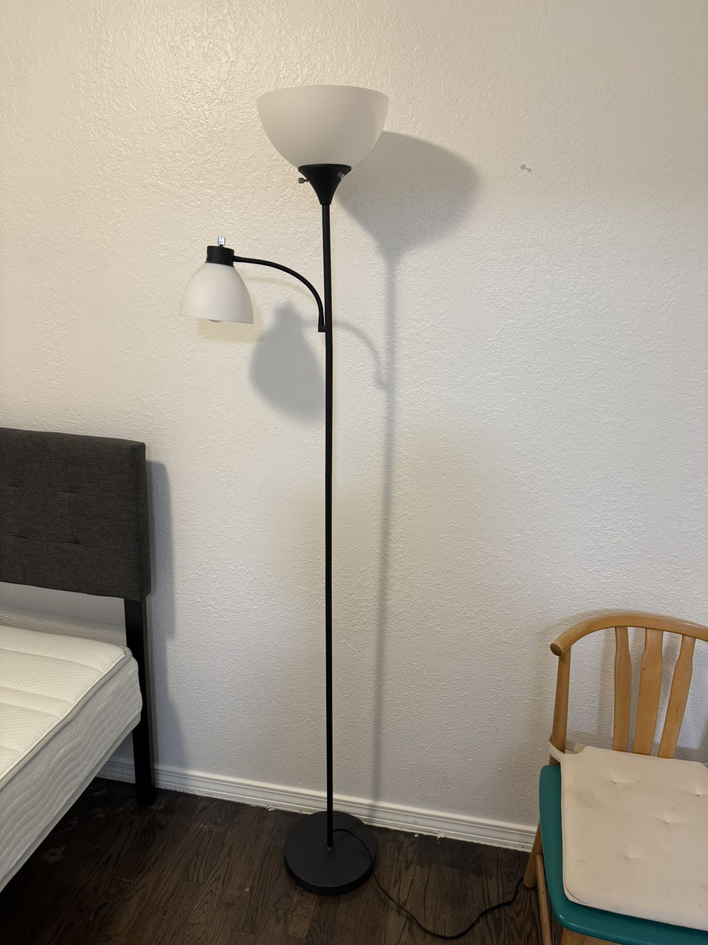 Floor Lamp/ Standing Light