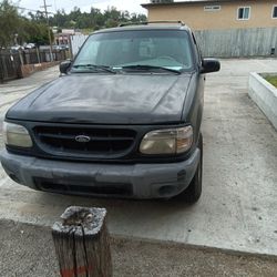 2001 Ford Explorer