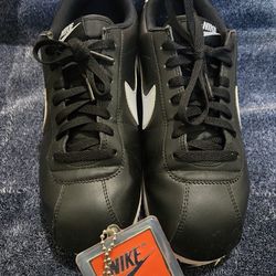 Nike Cortez Black 9.5