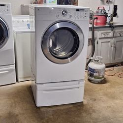 LG Gas Dryer In Very Good Working Condition, Delivery Is Available, 30 Day Warranty. Ablo Español. 