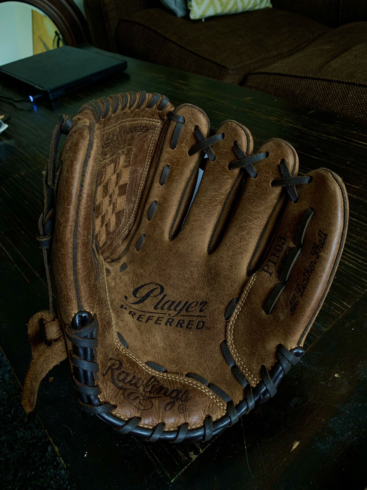Rawlings Player Preferred 11” Infielder’s Glove Perfect Condition 