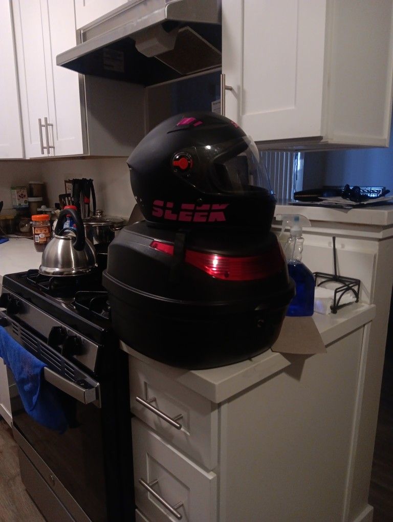 Brand NEW helmet Obo
