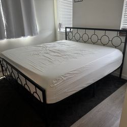 King Size Mattress (Bed frame Not Included)