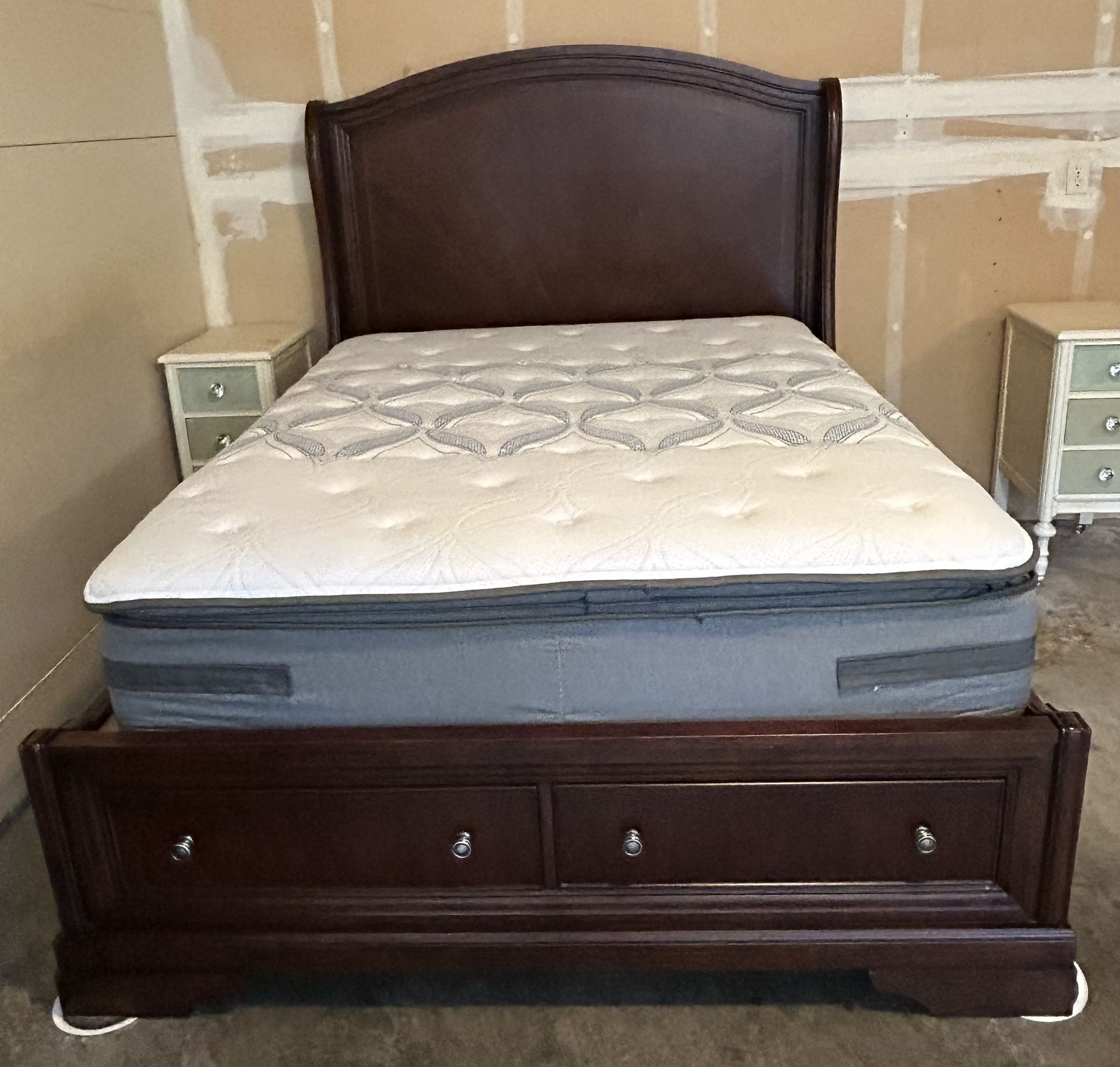 Queen Bed With Storage Drawers