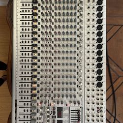 Behringer Eurodesk SL2442FX-Pro 24 Channel Mixer (Analog)