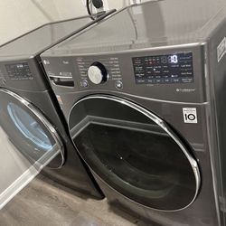 LG Front Load Washer/Dryer Set
