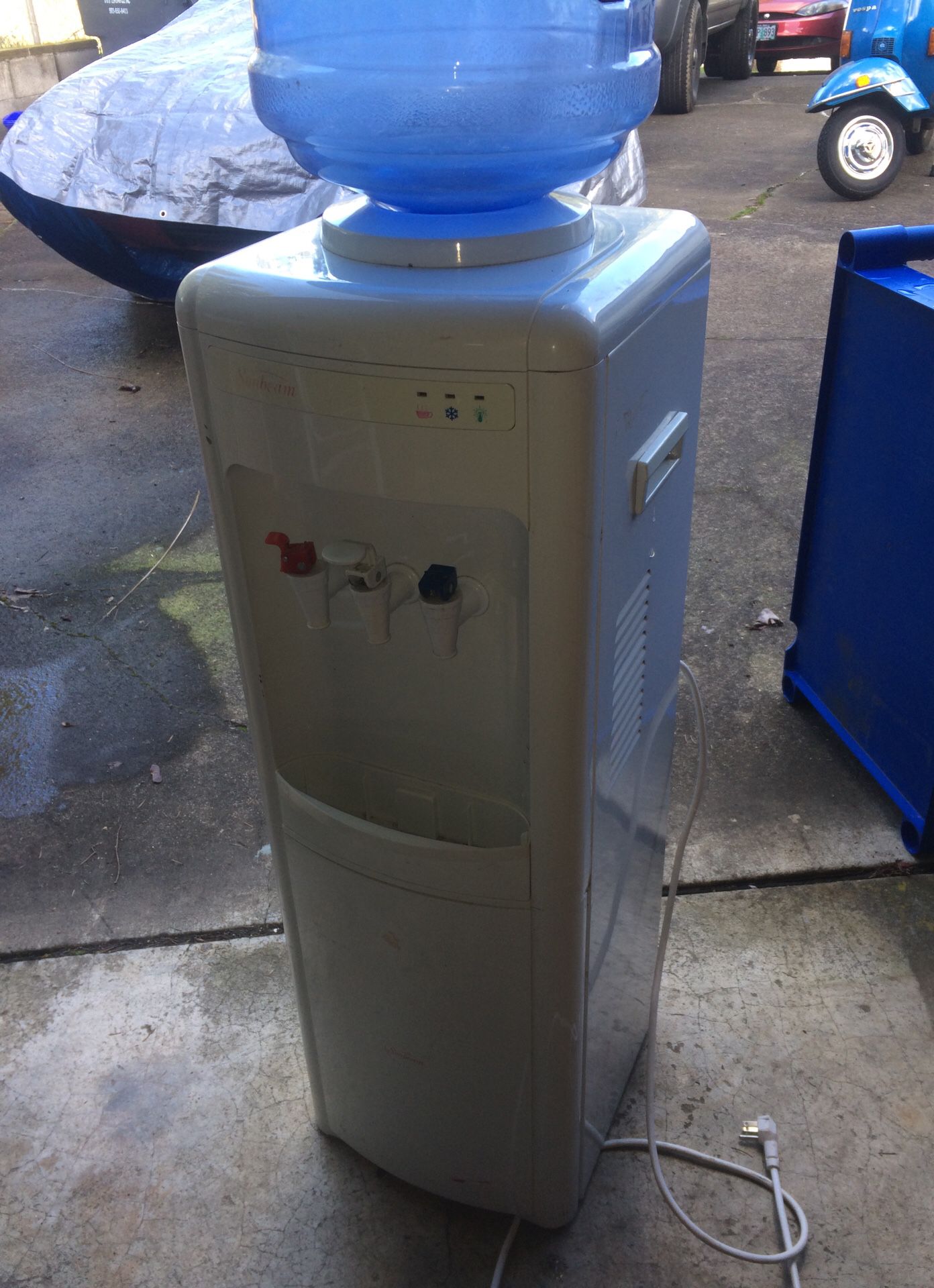 Water cooler, heater with fridge!