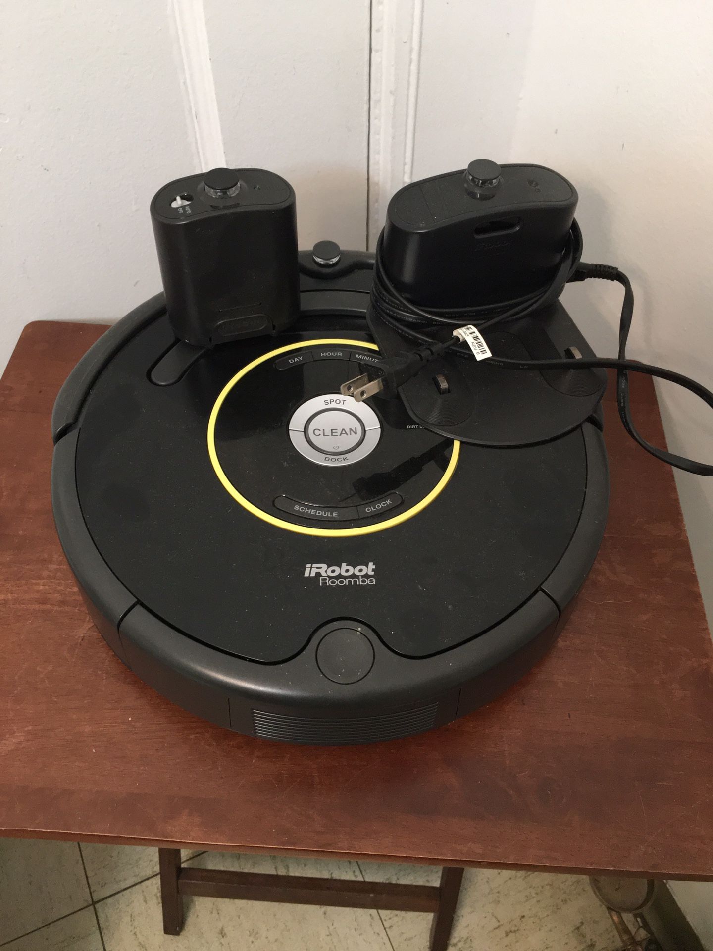 iRobot Roomba 650 Vacuum Cleaning Robot