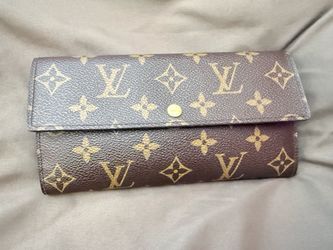 Louis Vuitton - long wallet