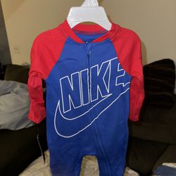 Nike Baby Boys Sportswear Graphic Footed Coverall