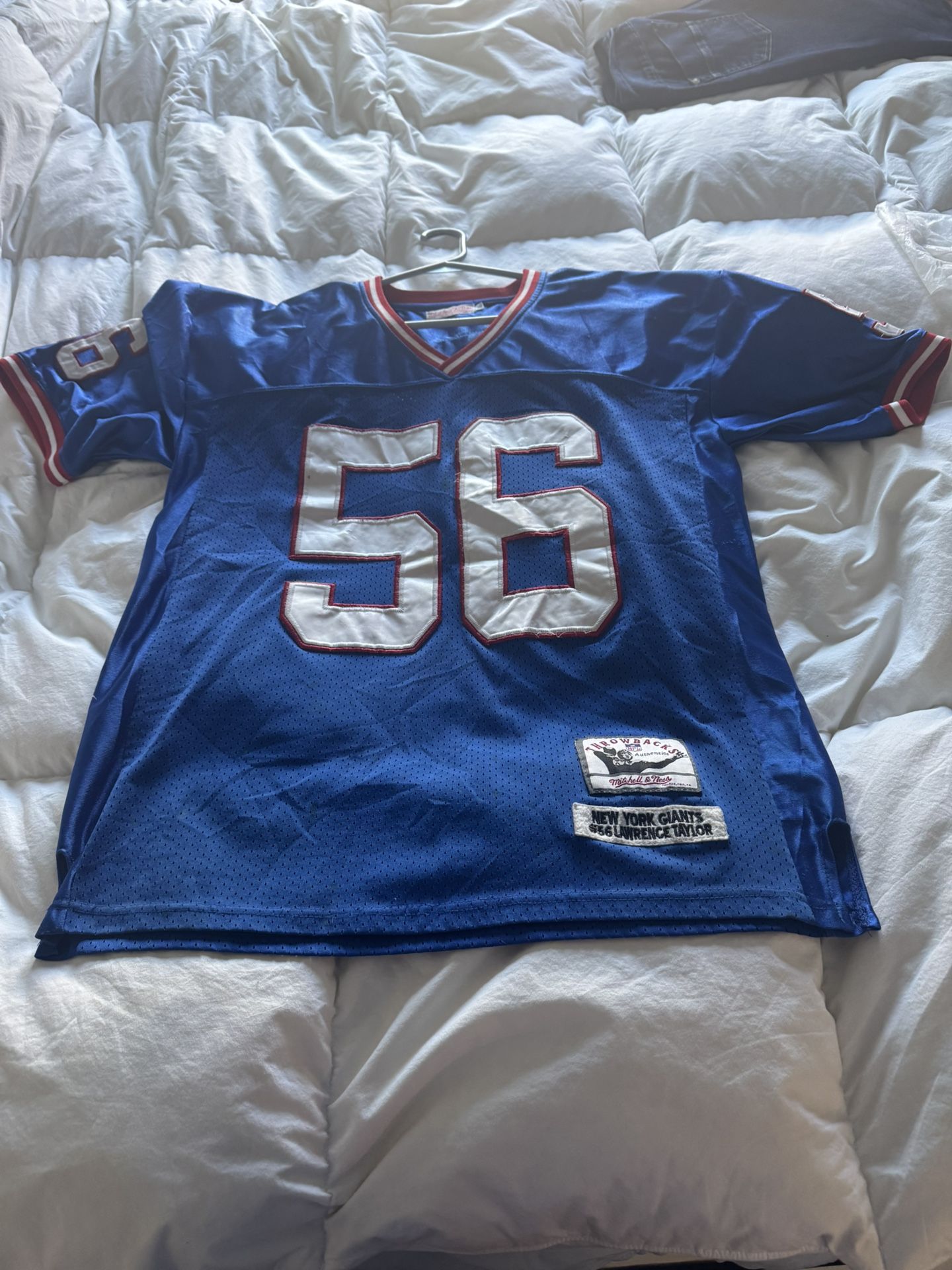 NY Giants throwback LT Jersey