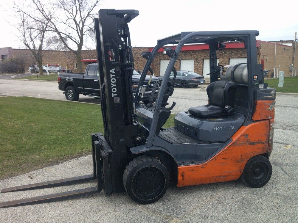 8K LB. Heavy Duty Toyota Propane Forklift