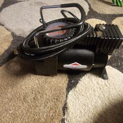 Briggs and Stratton Mini Air Compressor
