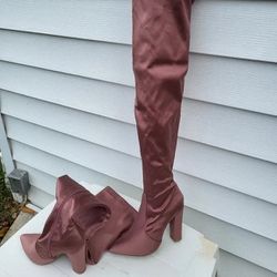 Ladies Size 11 Thigh High Boots