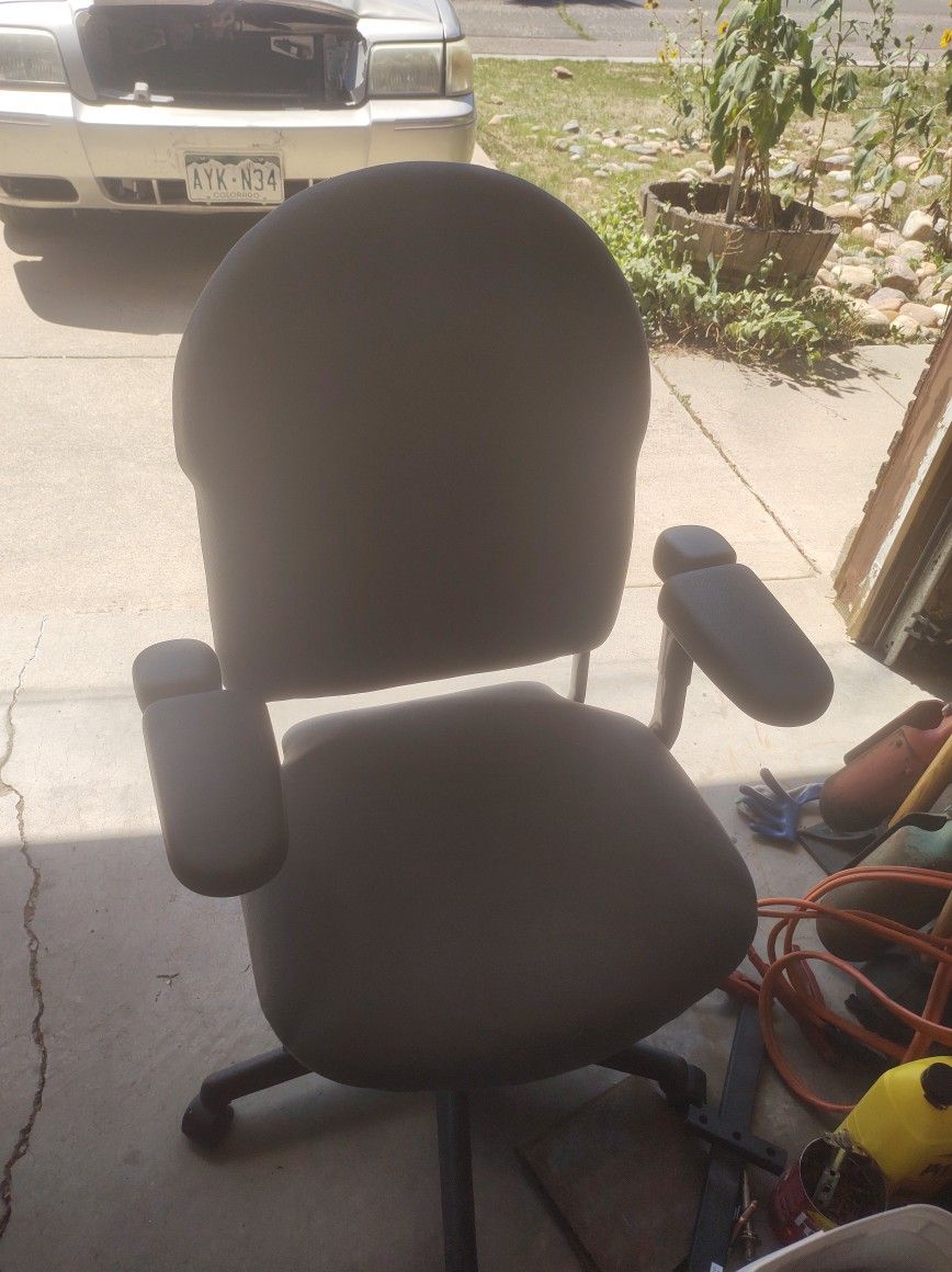 Rolling Office Chair