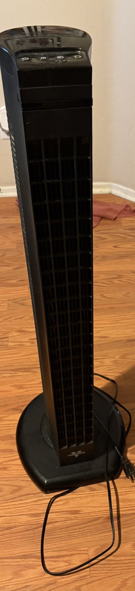 two tower fans works both used