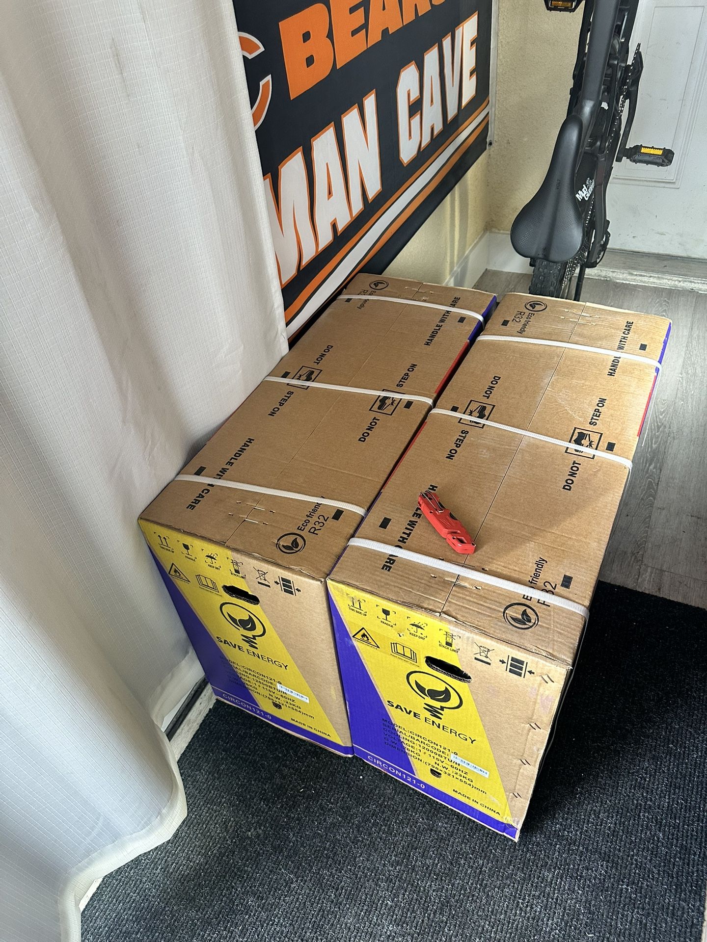 Mini Slit, Ac And Heat 21 Seer Rating 