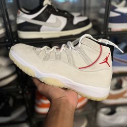 Jordan 11 Platinum Tint Size 9.5