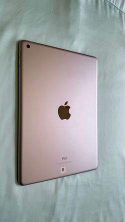 iPad 6th generation, excellent condition, like new