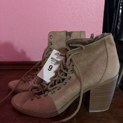 Women’s Boots