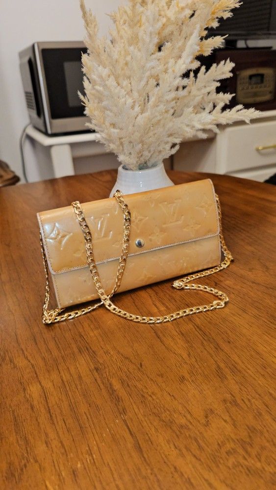 LOUIS VUITTON VERNIS WALLET