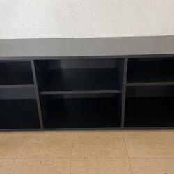 Tv Stand $25 20’h X 60’w