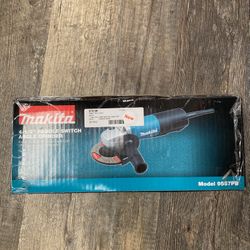 MAKITA 9557PB 7.5Amp 4-1/2” Paddle Switch Angle Grinder