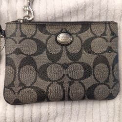 Coach Wristlet Black 